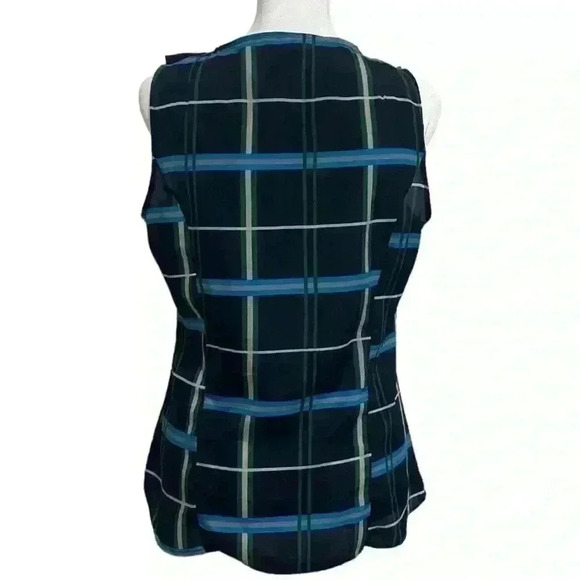 Banana Republic Sleeveless Plaid Button Up Top - Picture 3 of 8